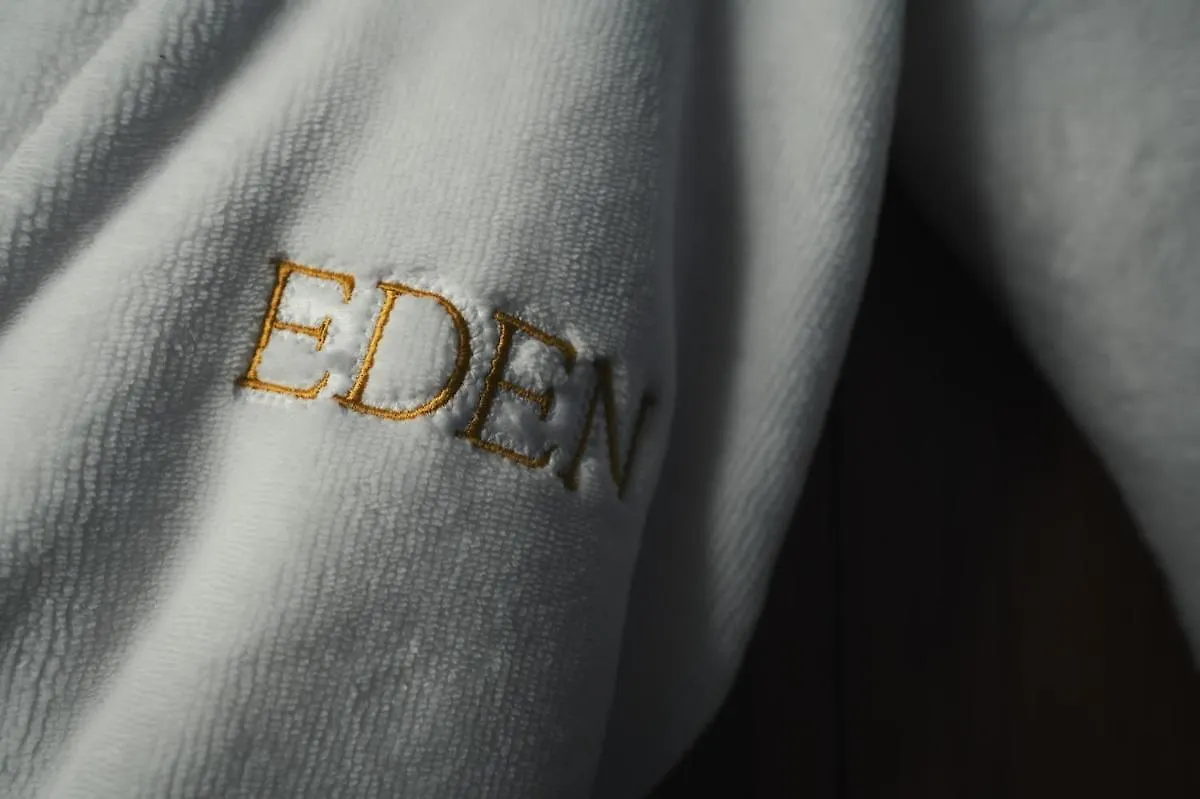 Private Hammam & Immersive Cinema - Eden Luxury Suite Roanne Appartement